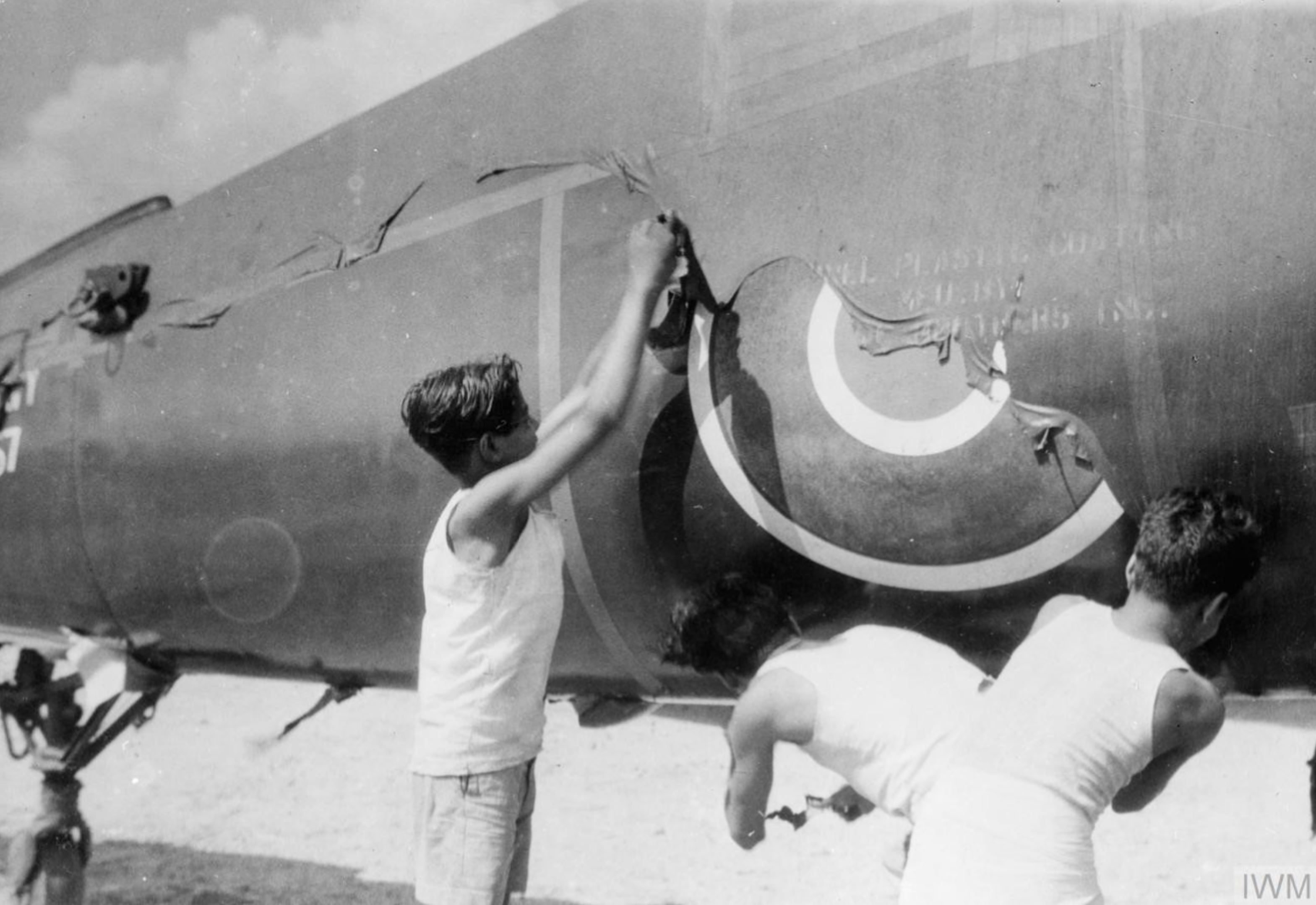 Asisbiz Fleet Air Arm Corsairs After Being Delivered To Nas Cochin