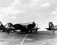 Asisbiz USS Philippine Sea (CV 47) Vought F4U 4B Corsair (VF 113) for a mission over Korea 19th Oct 1950 80 G 420920