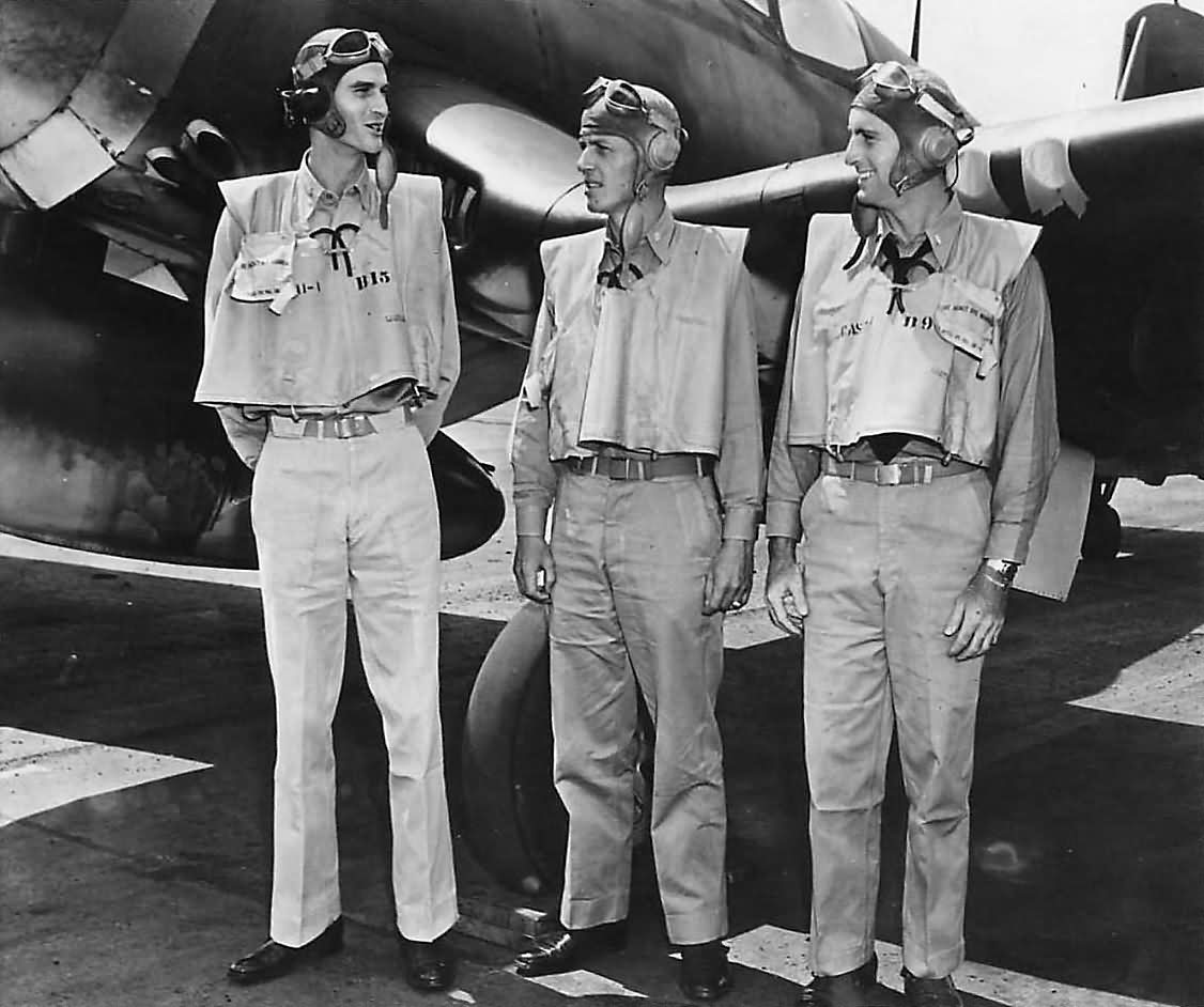 Asisbiz Aircrew US Aces Hedrick Blackburn and Kepford of VF-17 Jolly