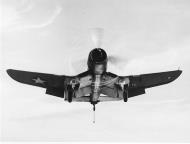 Asisbiz Vought F4U 1 Corsair VF 17 White 17F15 landing on CV 17 USS Bunker Hill July 1943 01