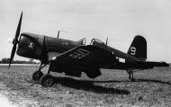 Asisbiz Vought F4U 5P Corsair VF 17 White 17F8 on the ground at the Cleveland Air Races 1949 01