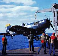 Asisbiz Vought F4U 4 Corsair VF 74 White L414 CVG 7 USN Bureau No 81913 CVA 31 USS Bon H Richard 01