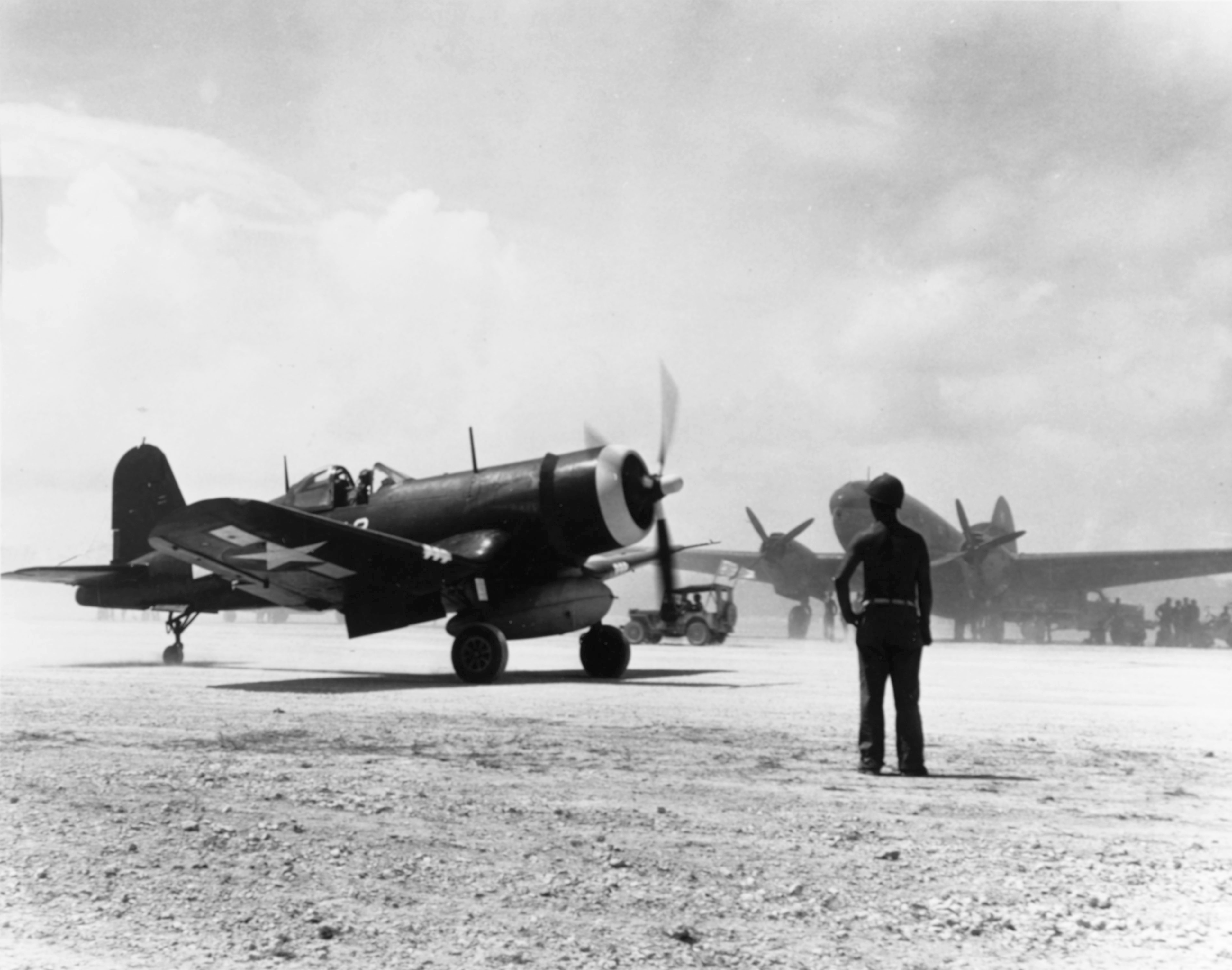 Asisbiz Vought F4u 1a Corsair Vmf 114 Peleliu Sep 1944 01