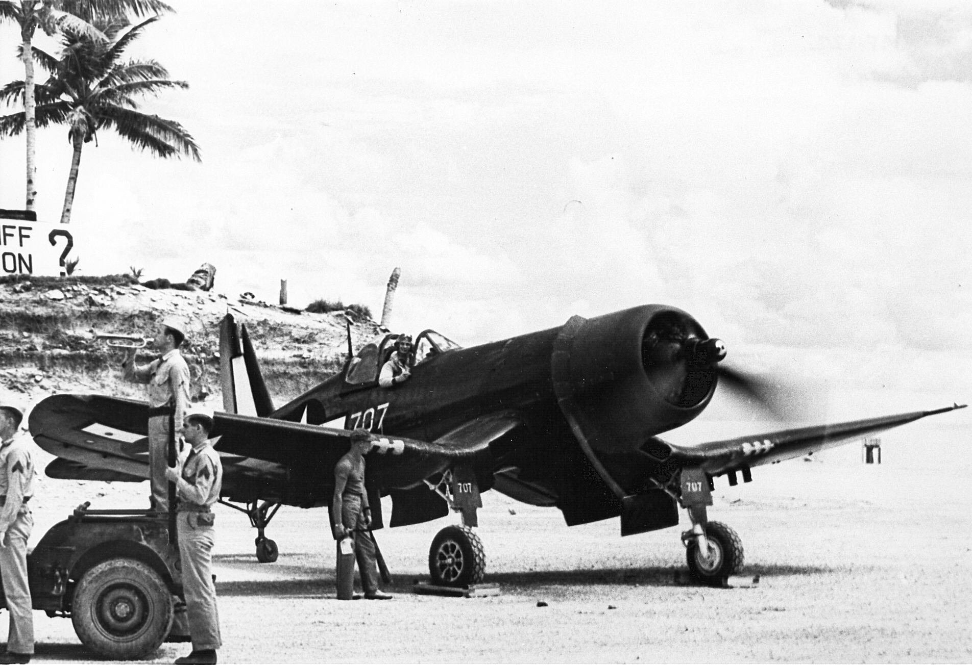 Asisbiz Vought F4U-1A Corsair VMF 122 White 707 taxing Palau Islands ...