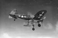 Asisbiz Goodyear FG 1D Corsair VMF 155 White 154 landing at Kwajalein Atoll Marshall Islands 1945 01