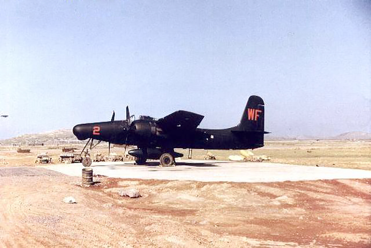 https://www.asisbiz.com/il2/Corsair/VMF513/images/Grumman-F7F-3N-Tigercat-VMF(N)-513-Red-2-based-at-Wonsan-Korea-1950-01.jpg