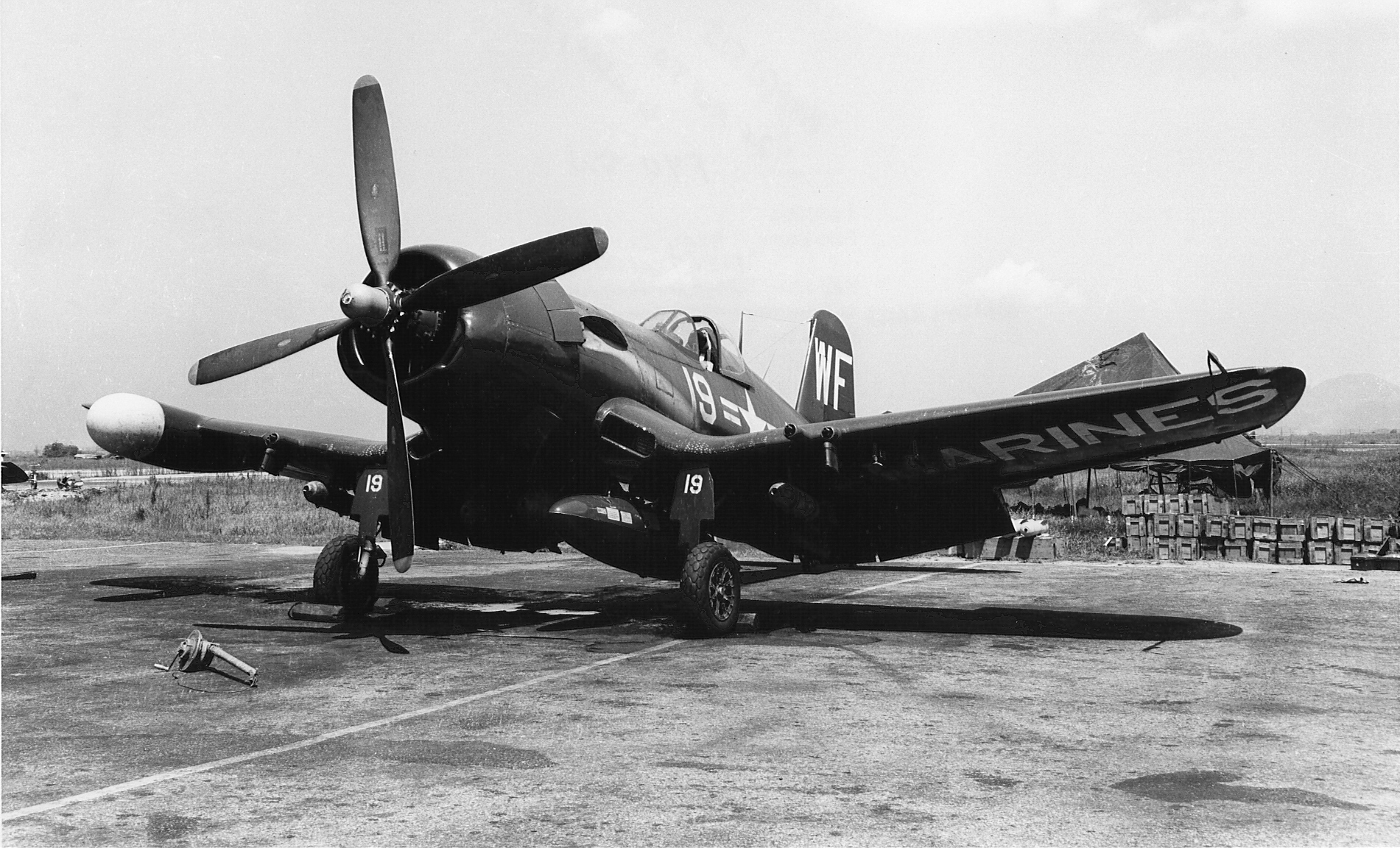 Asisbiz Vought F4U 5N Corsair VMF(N) 513 White WF19 at Wonsan Airfield ...