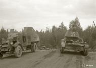 Asisbiz Finnish army using captured Soviet T28 and T26 tanks advance towards Nuosjarvi 9th Sep 1941 46706