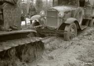 Asisbiz Finnish army vehicles having to deal with the winter thaw and muddy conditions Aunus Levina 17th Apr 1942 85067