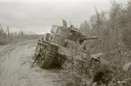 Asisbiz Soviet T28 33 ton tank destroyed south of Lake Nuosjarvi 5th Sep 1941 44643