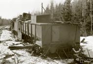 Asisbiz Soviet armored train destroyed by aerial bombardment Latva Aanislinna 19th Apr 1941 82637