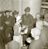 Asisbiz Soviet prisoners of war being cared for at the Parikkala prison camp 1st Dec 1939 2214