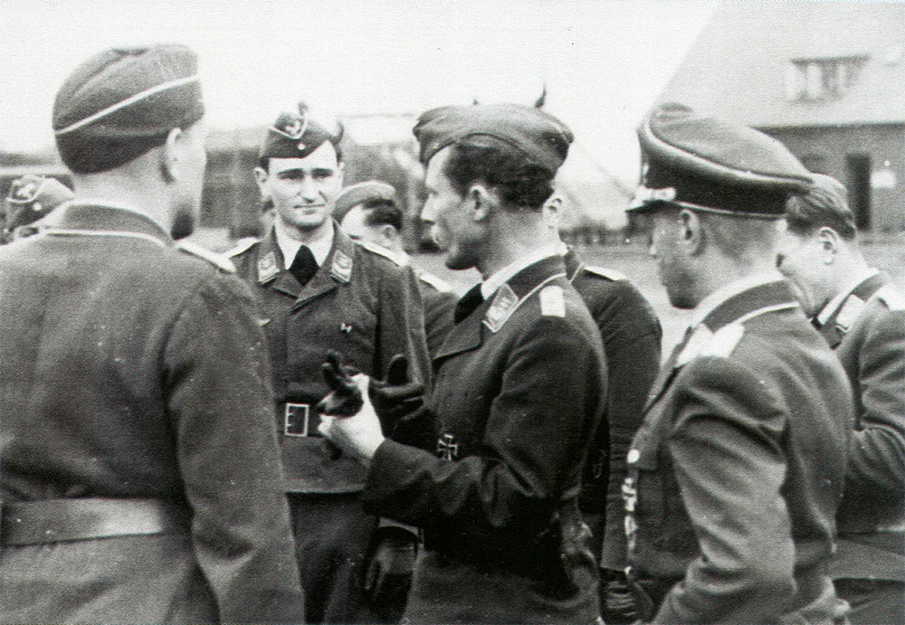 Asisbiz Aircrew General der Jagdflieger Adolf Galland inspects Ekdo 25 ...