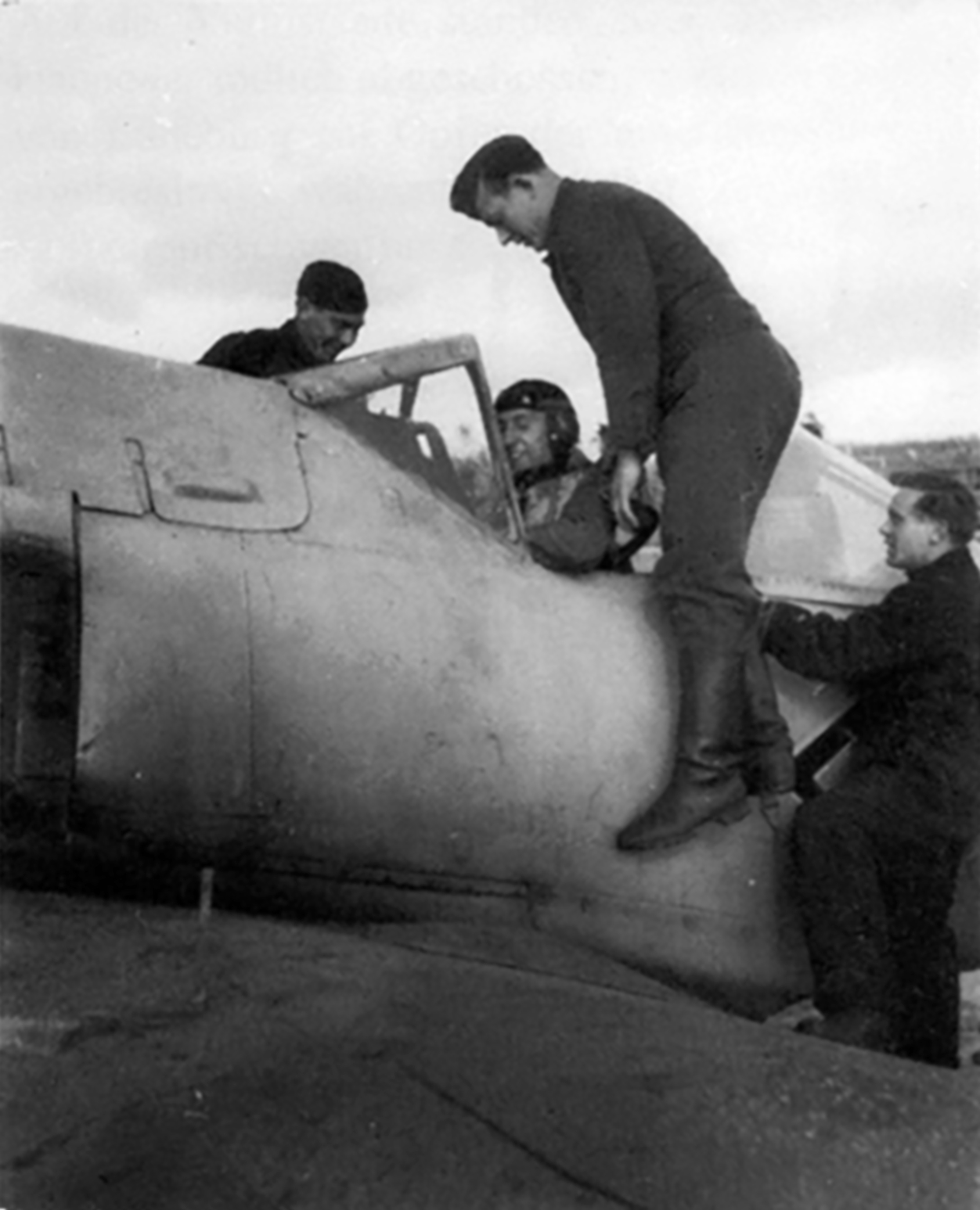 Asisbiz Aircrew Luftwaffe pilot Gunther Hermichen 02