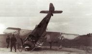 Asisbiz Focke Wulf Fw 190A8 6.JG26 Brown 5 WNr 175140 landing accident 1944 45 01