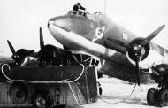 Asisbiz Focke Wulf Fw 200C Condor 1.KG40 being refueled 04