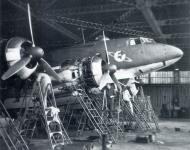 Asisbiz Focke Wulf Fw 200C Condor KG40 engine maintenance 01