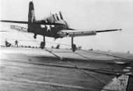 Asisbiz Grumman F6F 5P Hellcat VF 16 White 99 landing CV 31 USS Bon Homme Ricard 16th Jan 1945 01