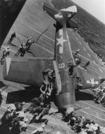 Asisbiz Grumman F6F 5 Hellcat VF 3 White 9 landing mishap CV 10 USS Yorktown 1945 02