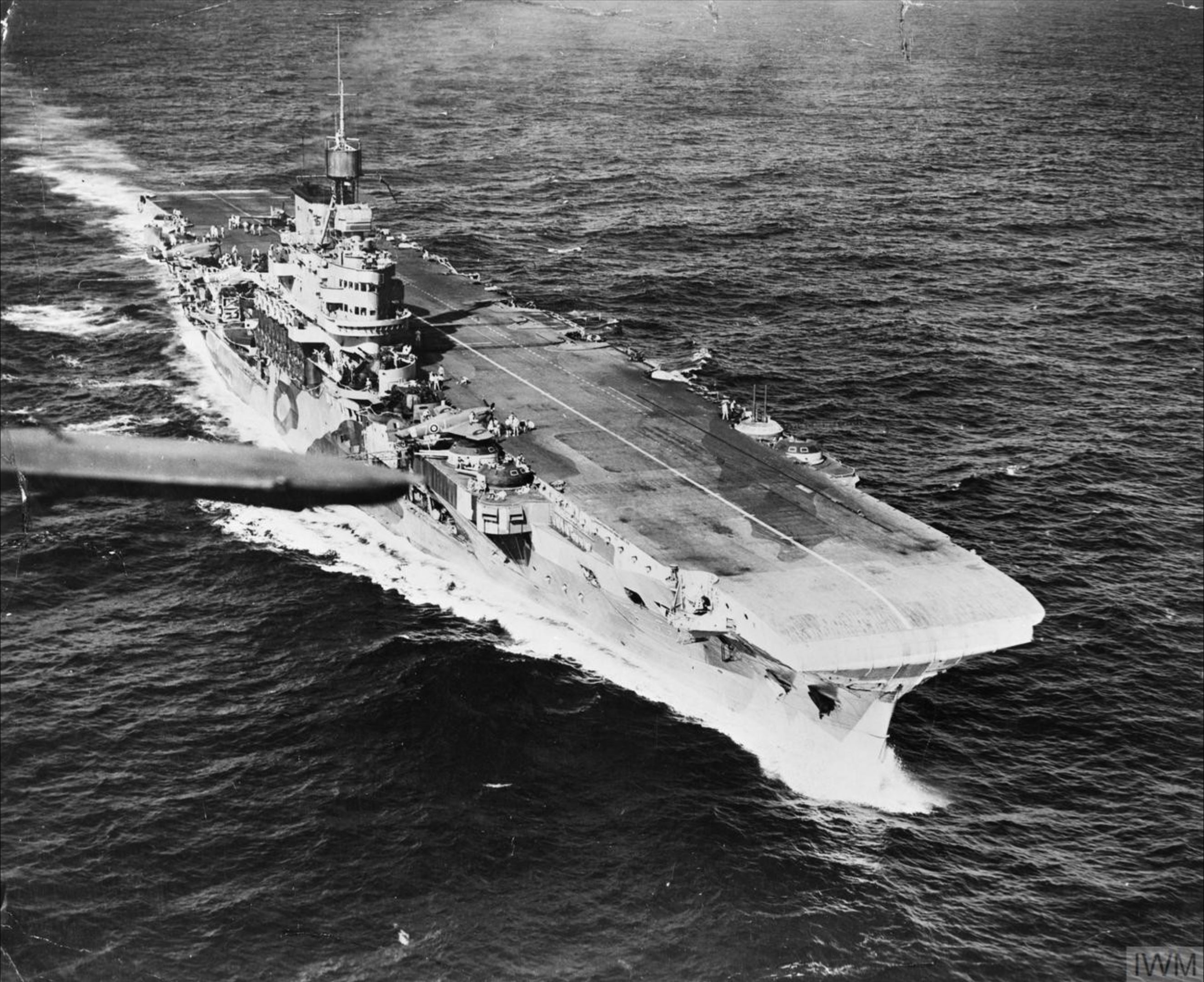 Asisbiz HMS Indomitable at sea with FAA 800NAS Hurricannes 16th July ...