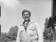 Asisbiz Aircrew RAF 1Sqn PO PWO Mould at Berry au Bac having shot down 2 German aircraft E of Vouziers IWM C1592