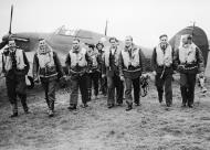 Asisbiz Aircrew RAF 303Sqn pilots at RAF Leconfield 24 Oct 1940 IWM CH1535