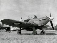 Asisbiz Hawker Hurricane IIc RAF 3Sqn QOC Z3068 based at RAF Hundson 1941 IWM CH3510