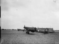 Asisbiz Hawker Hurricane I RAF 85Sqn VYG VYH at Lille Seclin 1940 IWM C1156