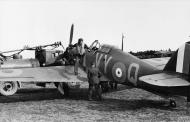 Asisbiz Hawker Hurricane I RAF 85Sqn VYQ Peter Townsend P3166 England Jul 1940 IWM HU104489