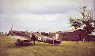 Asisbiz Hawker Hurricane I RAF 85Sqn VYR Albert G Lewis P2923 scramble at Castle Camps Jul 1940 IWM HU104483 C