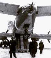 Asisbiz Junkers Ju 290 rear view of the aircraft with extended Trapoklappe ramp 01