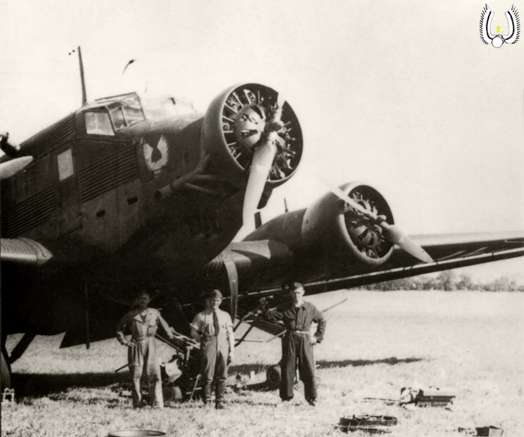 Asisbiz Junkers Ju 52 2.KGrzbV105 nose profile photo showing the groups ...