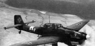Asisbiz Junkers Ju 87R2 Stuka 4.StG2 (T6+FM) North Africa 01