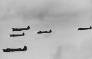 Asisbiz BOB Junkers Ju 88 in formation 20th Nov 1940 NIOD