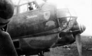 Asisbiz Junkers Ju 88A14 II.KG77 3Z+xx nose profile photo showing the units emblems 01