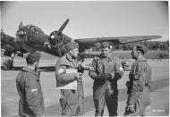 Asisbiz Junkers Ju 88A 1.KG806 M7+GH crew plan their next flight Helsinki Malmi 25th June 1941 20473