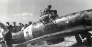 Asisbiz RA Regia Aeronautica Macchi MC202 Folgore 155 Gruppo Auto 360Sqa 360 2 MM9291 Sicily 1943