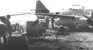 Asisbiz Messerschmitt Me 262A1a Schwalbe Kommando Nowotny Alfred Schreiber W3+ WNr 110372 Hesepe 1944 01