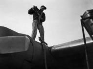 Asisbiz USAAF personnel refueling a B 24 Liberator Lecce Italy 01