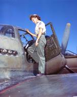 Asisbiz WWII USAAF color photo of Bell P 39 Airacobra used as trainers in USA 01