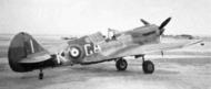Asisbiz Curtiss P 40E Kittyhawk RAF 112Sqn GAK ETxxx Western Desert July 1942 01