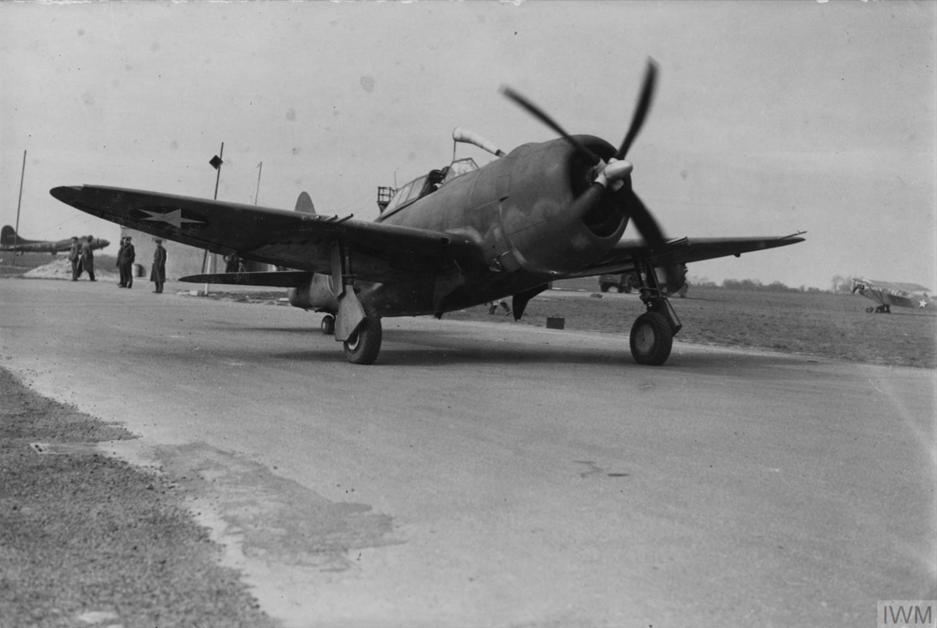 Asisbiz P-47 Thunderbolt 56FG prepares for take off past an A 29 Hudson ...