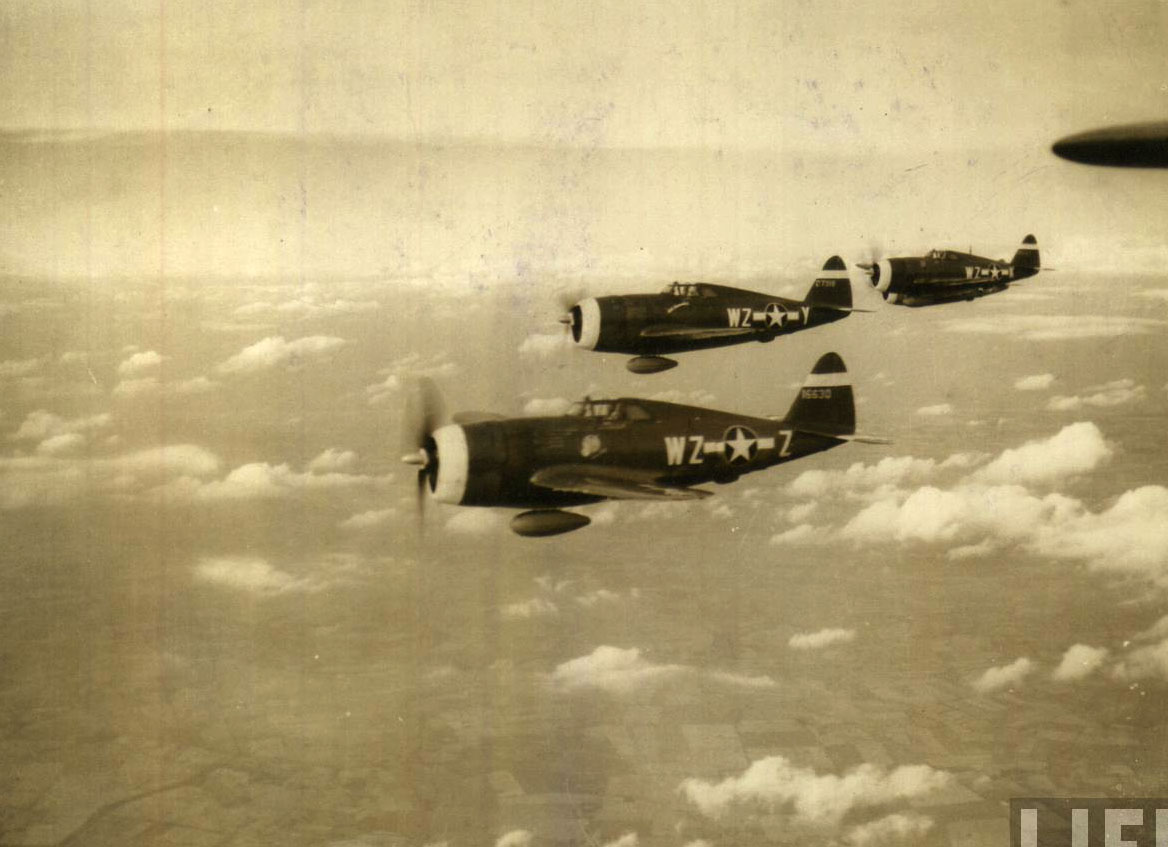 Asisbiz 41-6243-P-47C Thunderbolt 8AF 78FG84FS WZK Pappy Escorting B-17 ...