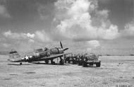 Asisbiz 42 75783 P 47D Thunderbolt 7AF 318FG19FS E Little Rock'ette' at Saipan 9th Juu 1944 NA654