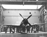 Asisbiz 43 25440 P 47D Thunderbolt 7AF 318FG19FS Barbara Ann to Saipan via CVE 62 USS Natoma Bay 1st Jun 1944 NA360