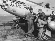 Asisbiz P 51D Mustang 339FG505FS Little Phyl LT Carl H Bungaard Fowlmere England 17th Oct 1944 01