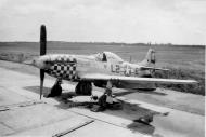 Asisbiz P 51D Mustang 479FG434FS L2E England 1944 01