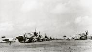 Asisbiz 44 63382 P 51D Mustang 7AF 15FG78FS 135 Annabelle at Iwo Jima 1945 01