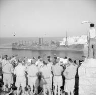Asisbiz MV Melbourne Star during Operation Pedestal enters Grand Harbour Valletta 13 Aug 1942 IWM GM1429