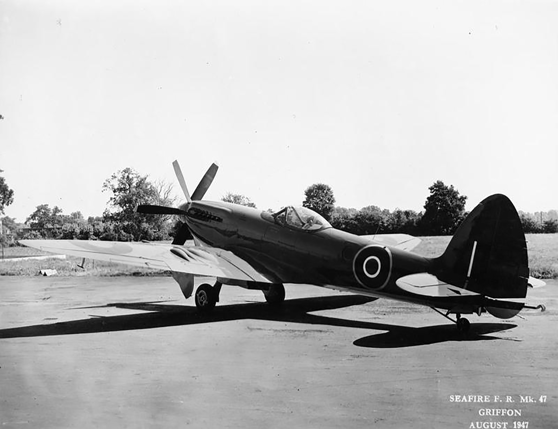 Asisbiz Spitfire PR47 Prototype England May 1947 01